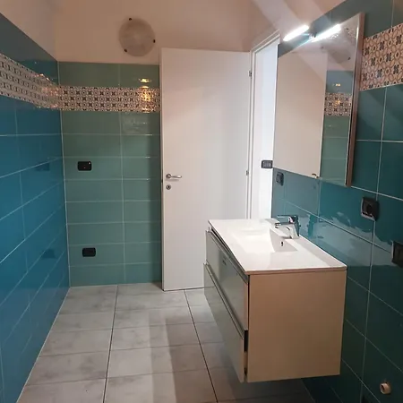 Apartment Unavitainvacanza Vado Ligure